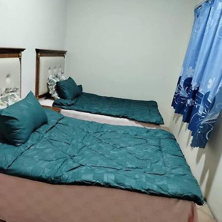 Homestay Elina - Cheap And Cosy Порт-Диксон Экстерьер фото